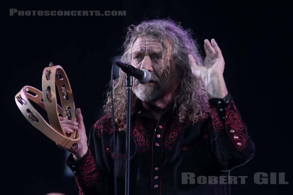 ROBERT PLANT AND THE SENSATIONAL SPACE SHIFTERS - 2016-07-02 - HEROUVILLE SAINT CLAIR - Chateau de Beauregard - Scene Beauregard - Robert Anthony Plant